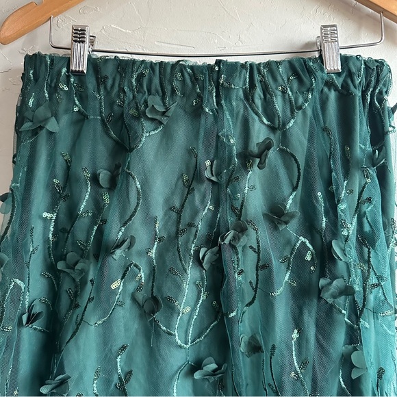 Dark Fairycore Forest Green Sheer Floral Applique Tulle Midi Skirt Ethereal Sz M - Picture 7 of 7